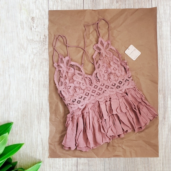 BNWT Free People Adella Cami - Picture 2 of 6